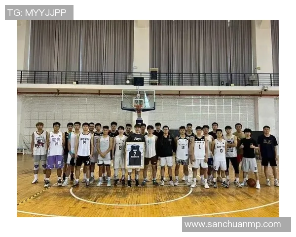 杭州篮球队团队协作能力显著提升荣登全国篮球团队协作排名新高