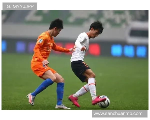 武汉卓尔迎战鲁能泰山激战在即球迷期待精彩对决与胜负悬念