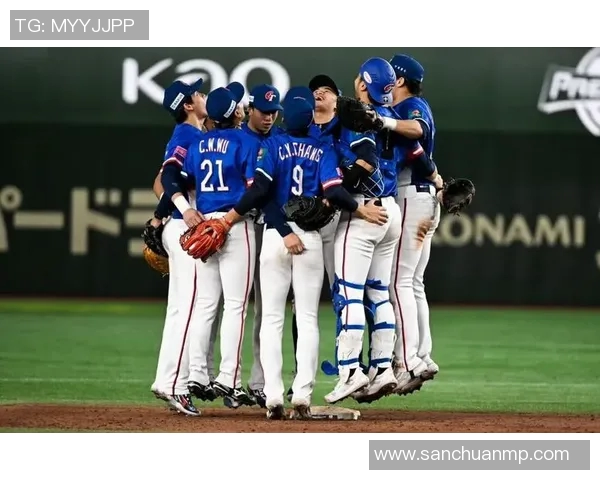 中华台北蓝队迎战日本队力争在国际赛场上再创佳绩